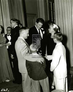 Image description is not available for 1955.096